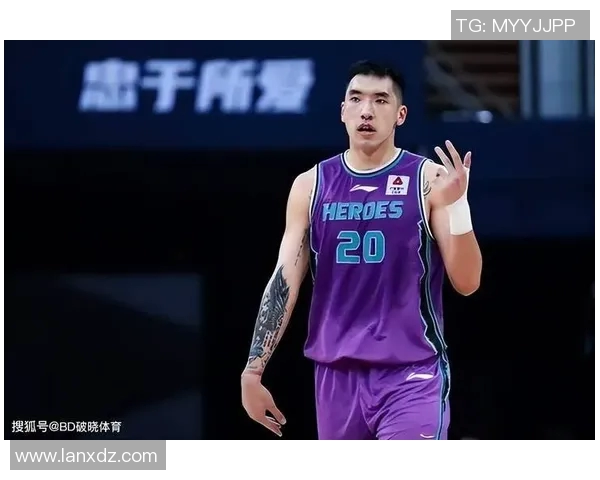 埃菲斯与巴塞罗那激战正酣比分揭晓引发球迷热议 埃菲斯与巴塞罗那激战正酣比分揭晓引发球迷热议